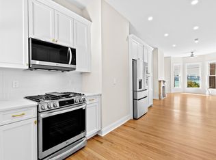 178 Webster St APT 2, Boston, MA 02128