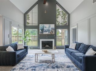 10603 Mills Cir, Houston, TX 77070