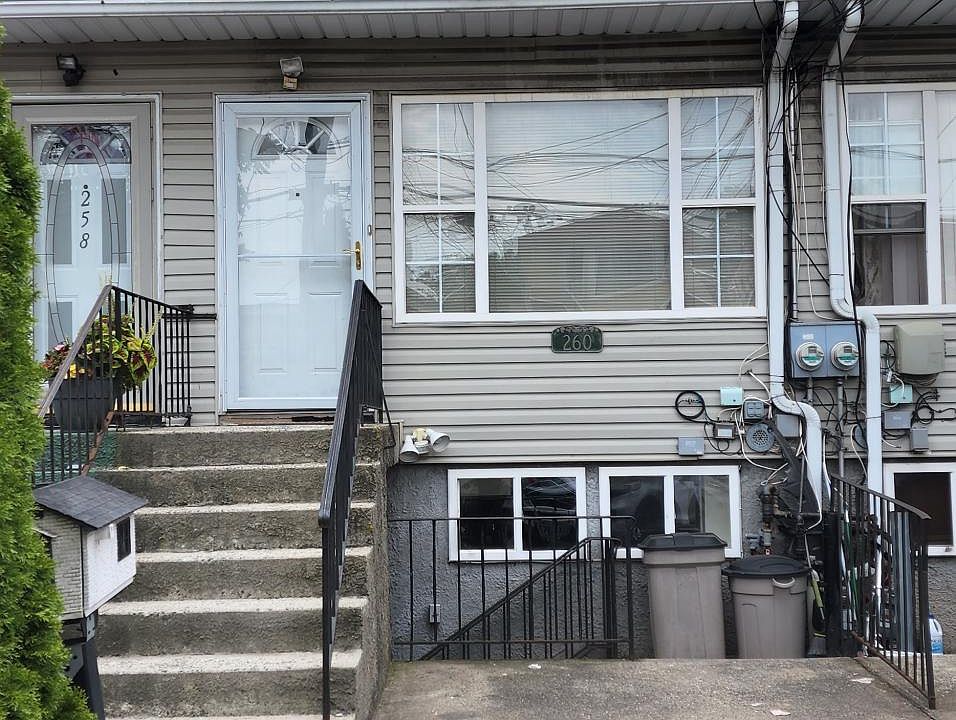 1st image of 260 Clifton Ave
