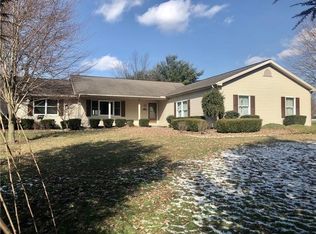 3393 Panin Rd, Hermitage, PA 16148