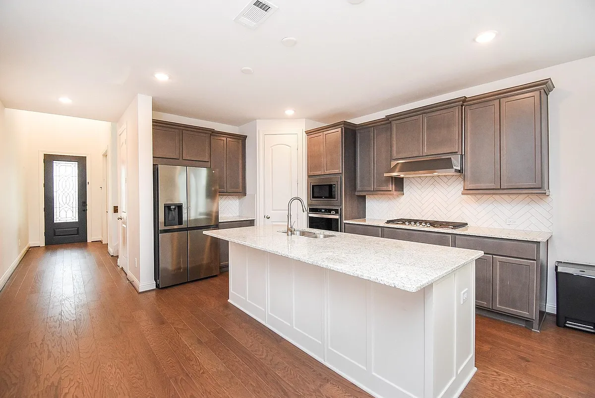 Building Photo - 9406 Water Breeze Ct