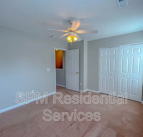 501 Shortfin Dr — Photo 22