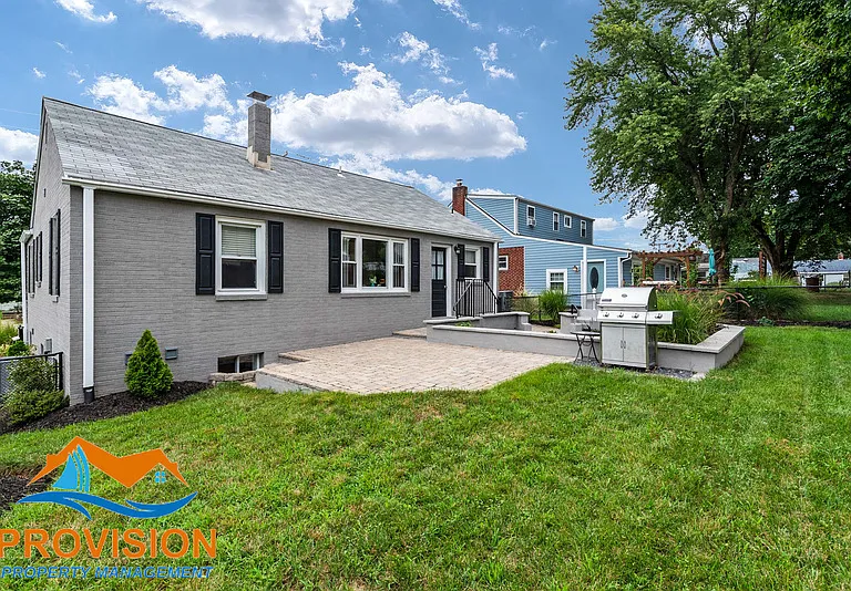 8436 Bay Dr — Photo 30