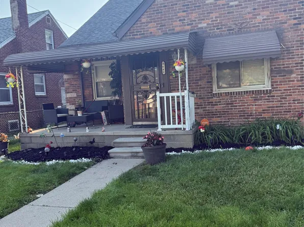 8640 Warwick St, Detroit, MI 48228