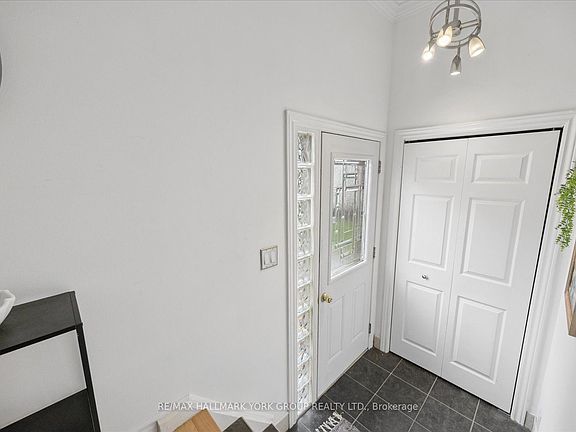 3rd image of 25765 Maple Beach Rd