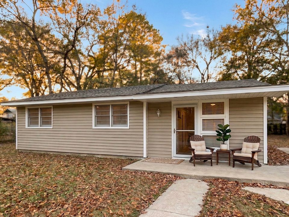 1st image of 1122 Beechdale Rd