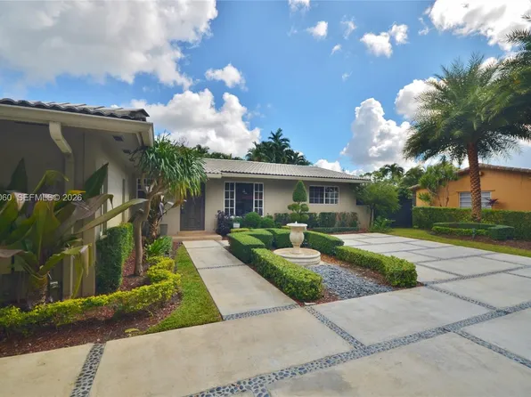 14001 Cypress Ct, Miami Lakes, FL 33014