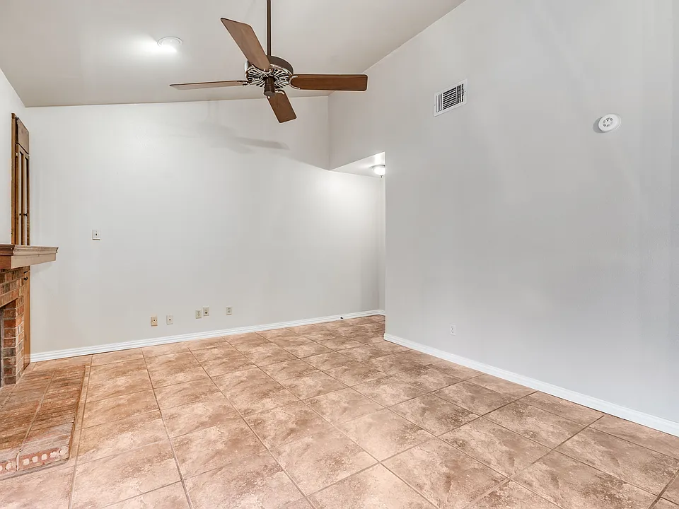 4212 Medical Dr #711