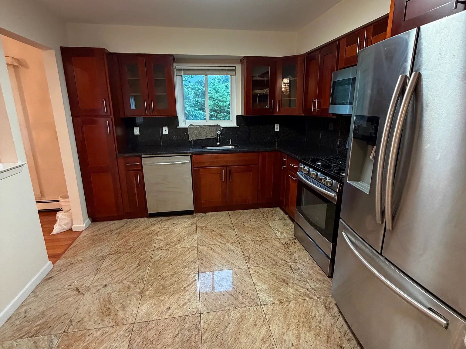 Felicia Ct, Plainview — Photo 2