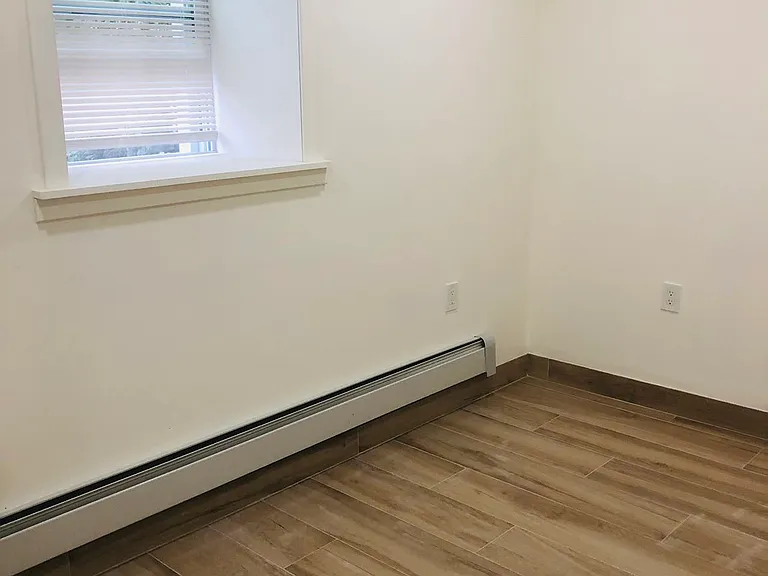 75 Alexander St #2 — Photo 5