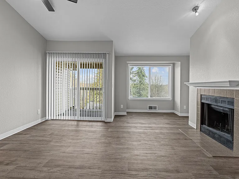 Aspire Apartments at Mountlake Terrace — Photo 19