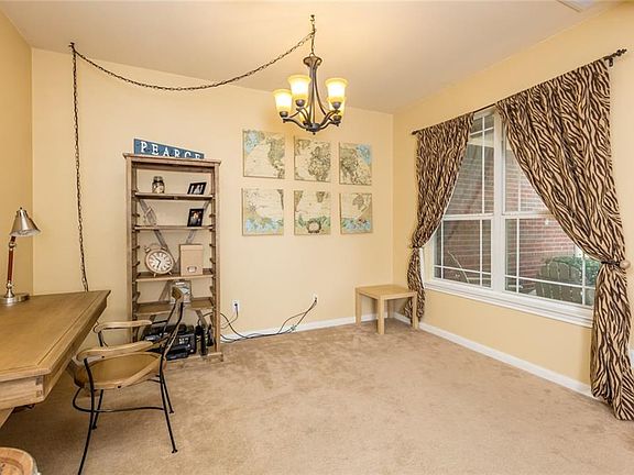 4th image of 4900 Carrotwood Dr