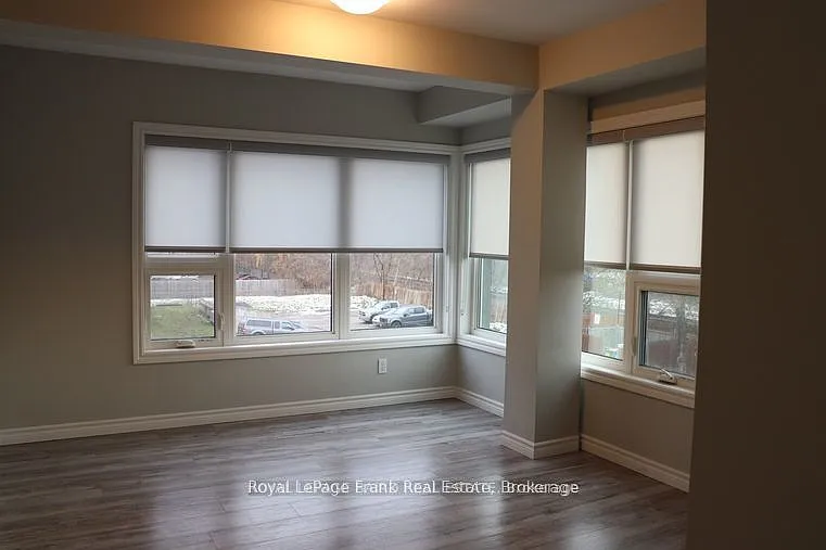 143 Bloor St W #403 — Photo 3
