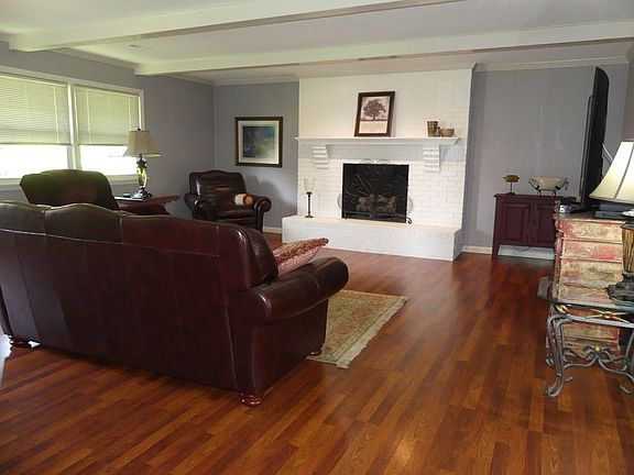 3rd image of 2708 Wesleyan Park Dr