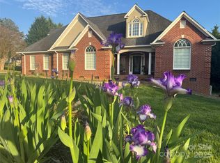 1308 Moonshadow Ln, Shelby, NC 28150