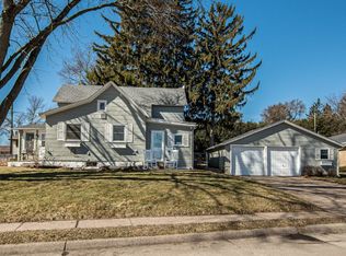 1769 Avalon Rd, Dubuque, IA 52001