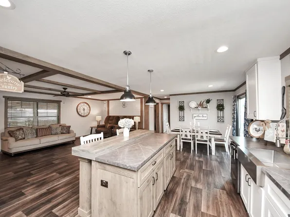 131 Kiowa Ct, Rosharon, TX 77583