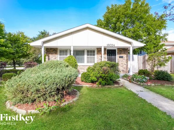 18024 Crawford Ave, Country Club Hills, IL 60478