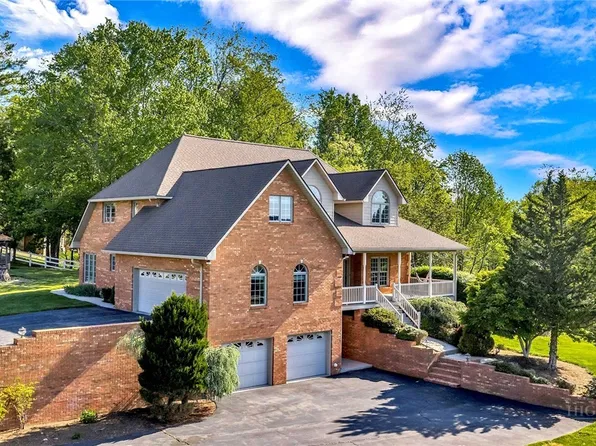 374 Bower Lane, Jefferson, NC 28640