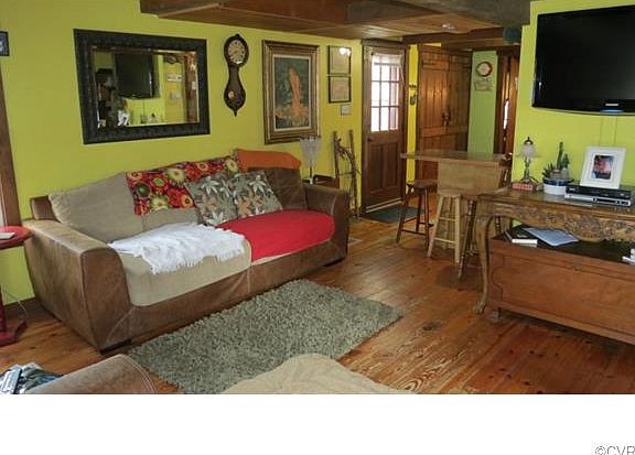 5th image of 1725 Greenfield Dr