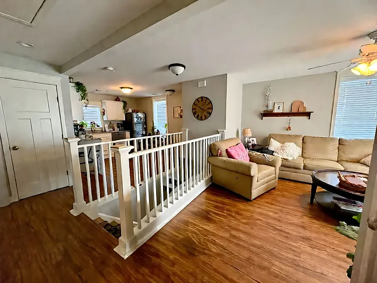 155 N Market St — Photo 2