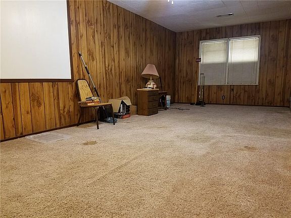 3rd image of 822 Red Bud Dr