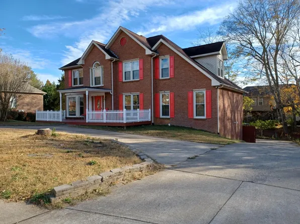 2555 Stone Briar Dr, Clarksville, TN 37043