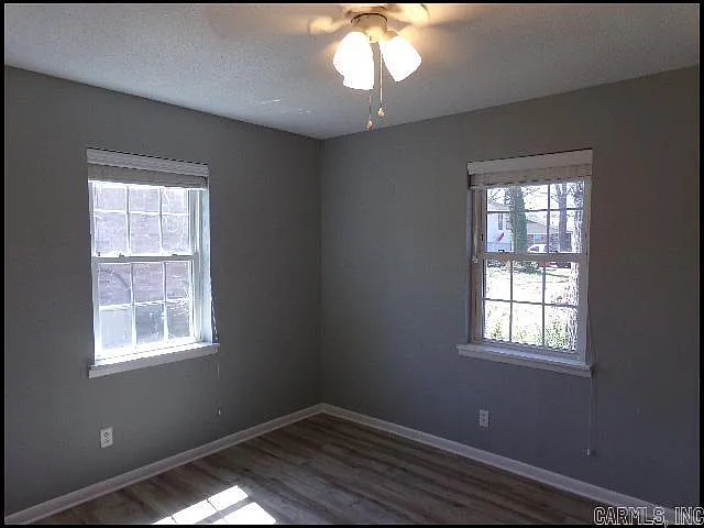905 Norma Ct — Photo 15