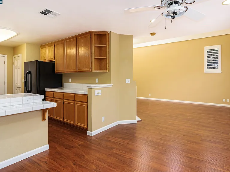 135 Coralflower Ln — Photo 16