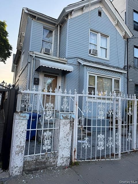 2nd image of 270 Linwood Street