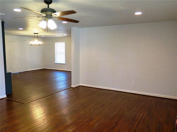 4th image of 1528 Driftwood Dr