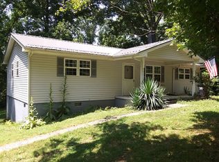 2785 Narrow Passage Rd, Buchanan, VA 24066
