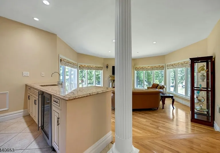 252 Mabel Pl — Photo 17