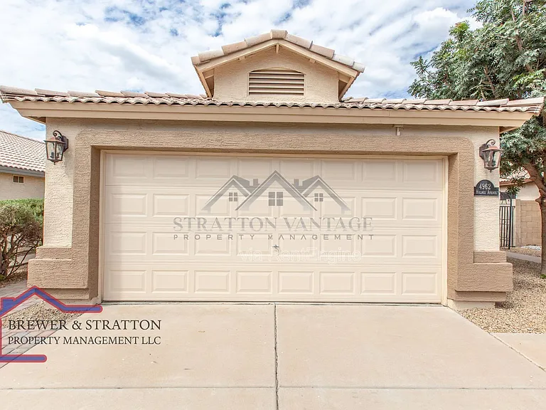 4962 E Holmes Ave — Photo 3