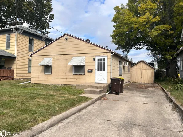221 W Jefferson St, Osceola, IA 50213