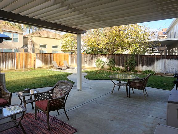 5th image of 2280 Cambridge Dr