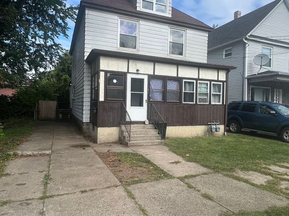 1410 Lynn St