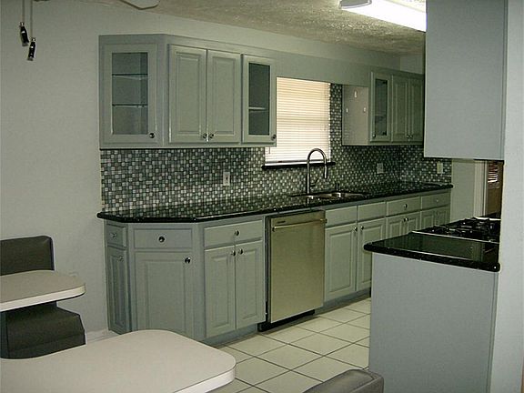 4th image of 5815 Farwell Dr #5815