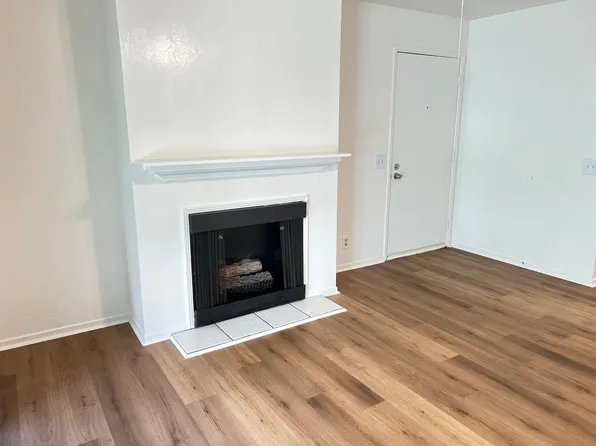 4305 Golden Oaks Ln, Monterey, CA 93940