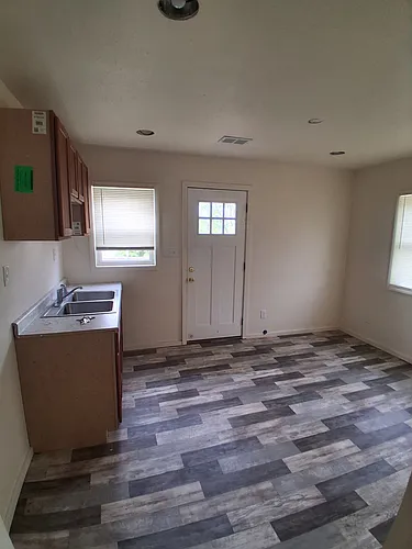 3042 N Palmer St #9 Photo 1