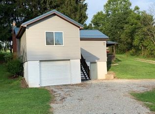 150 Demniak Rd, Mc Clellandtown, PA 15458