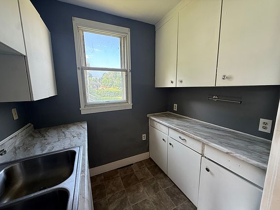 4th image of 1001 13th St NW