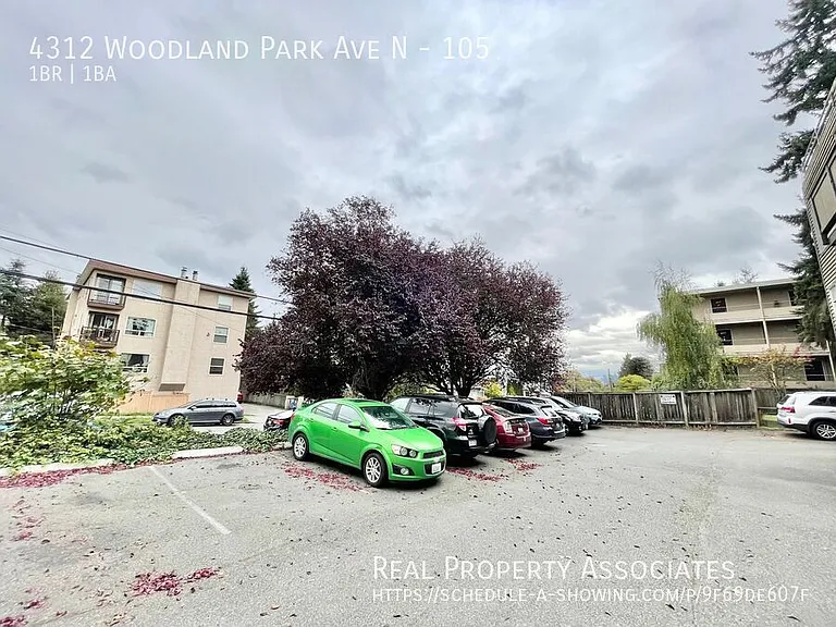 4312 Woodland Park Ave N #105 — Photo 17