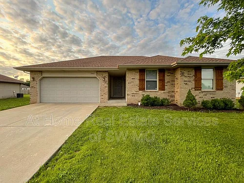 5543 W David Photo 1