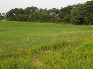 140 Augusta Cir, Waverly, IA 50677