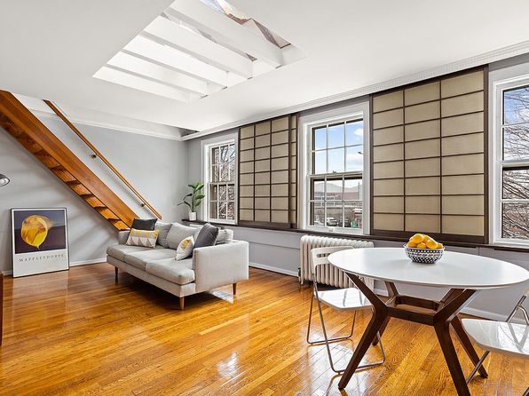 4514 39th Ave, Long Island City, NY 11104