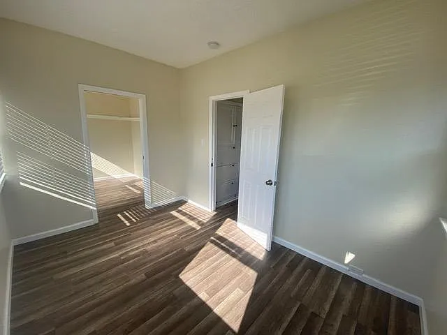 102 Broadway St — Photo 25