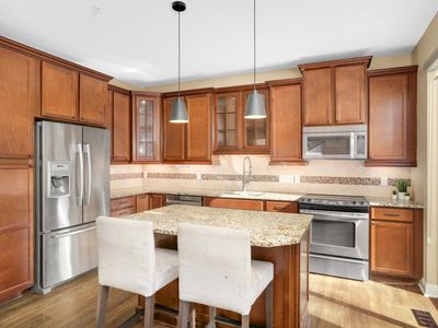 14380 Parkside Ct NW, Prior Lake, MN, 55372