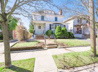 22 E Argyle St, Valley Stream, NY 11580