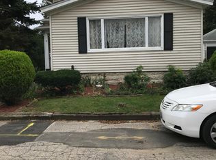 6 Judkins St, Rumford, RI 02916